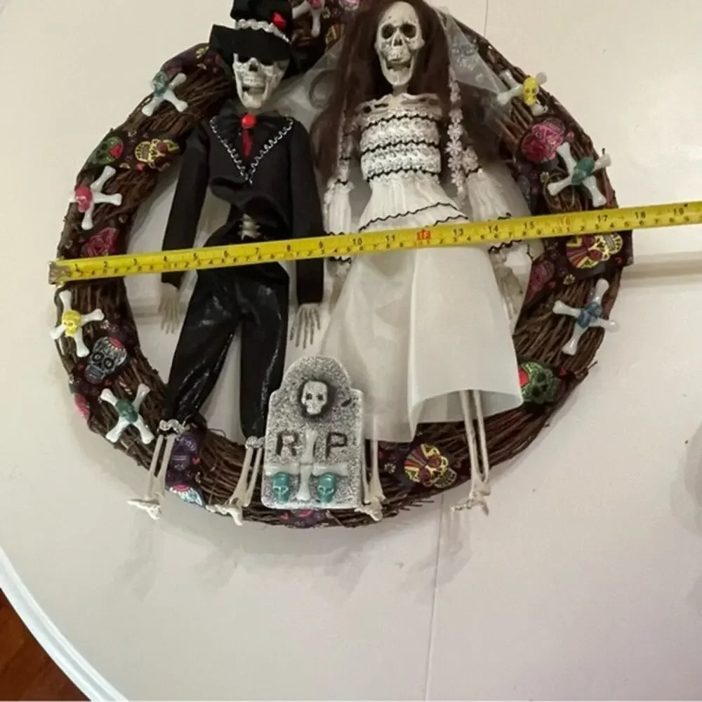 Handmade Halloween Skeleton Bride Groom Wreath 18